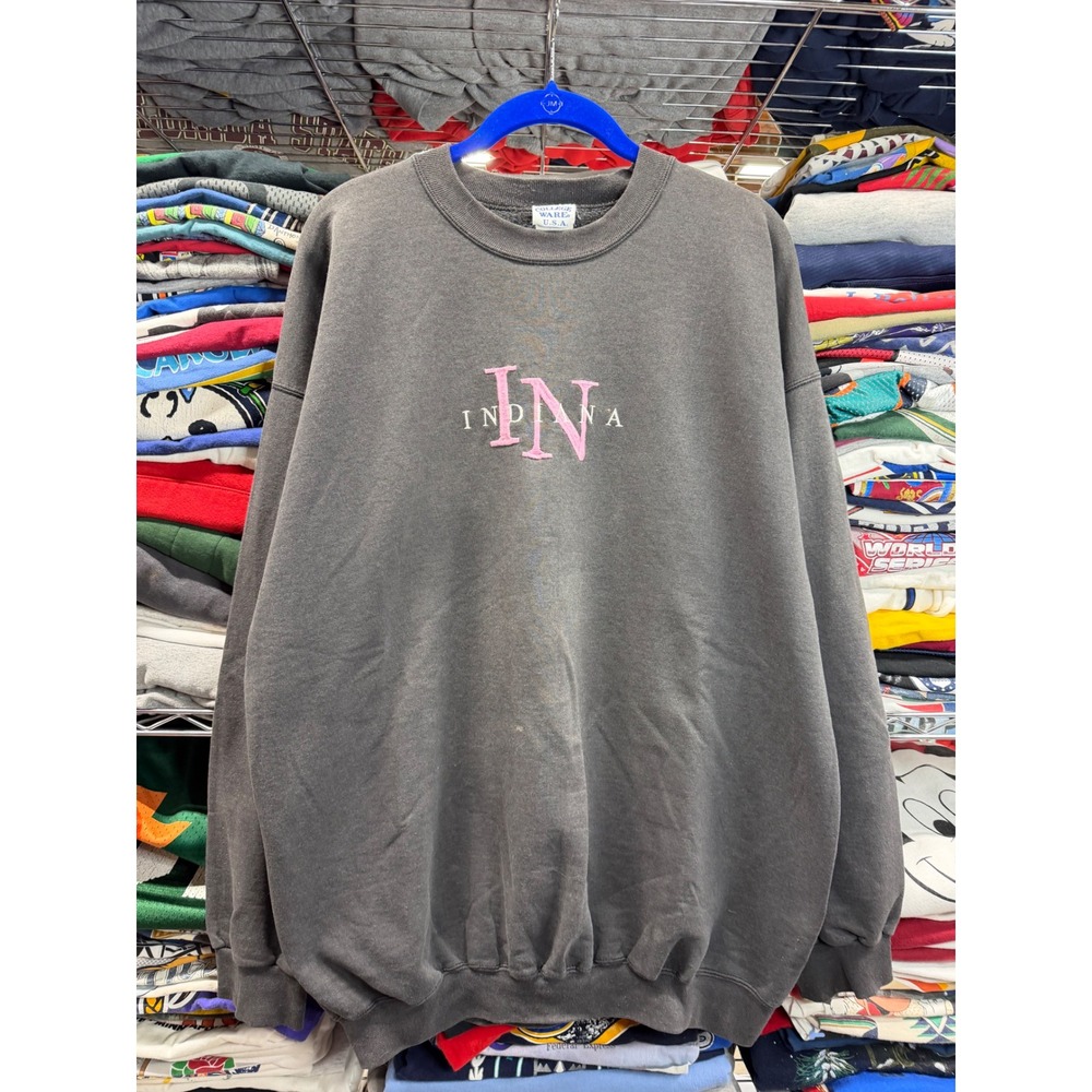 USA Mens Indiana Sweatshirt XL Gray Pink Embroidered Crewneck Vintage 90s crew